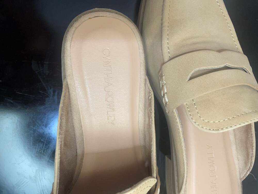 Cynthia Rowley Prescott Tan Faux Suede Penny Loafer Mules Size 8.5M - Picture 10 of 10